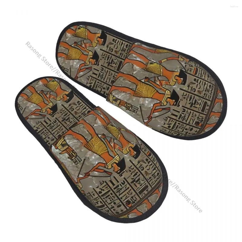 Slippers Hiéroglyphes égyptiennes anciennes pantoufles pour les femmes hommes moelleux hiver chaud intérieur