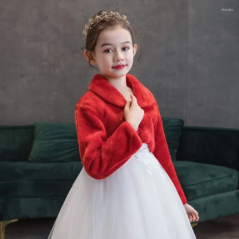 Jackets Red Soft Short Welvet Shawl lange mouwen Performance Princess -jurk met een kleine jas