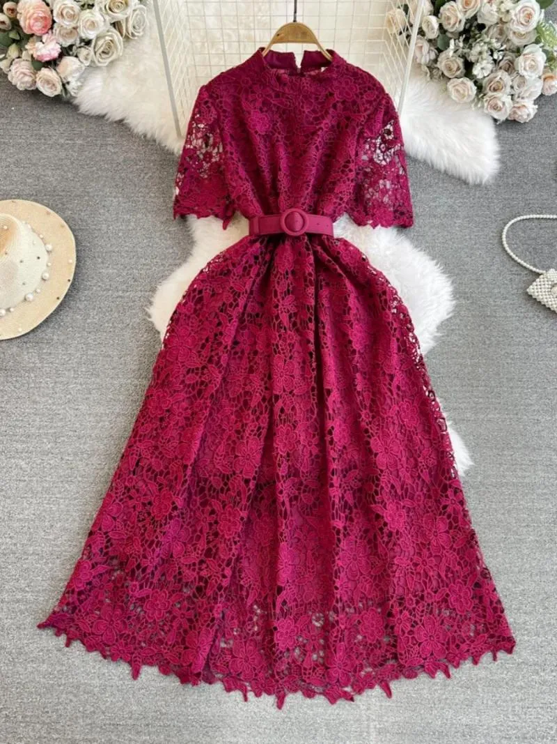 Robes de fête Spring Summer Femme Lace Long Robe Rouge / Purple / Green / Black Evening Vestidos Femme Elegant Short Sleeve A-Line Maxi Robe