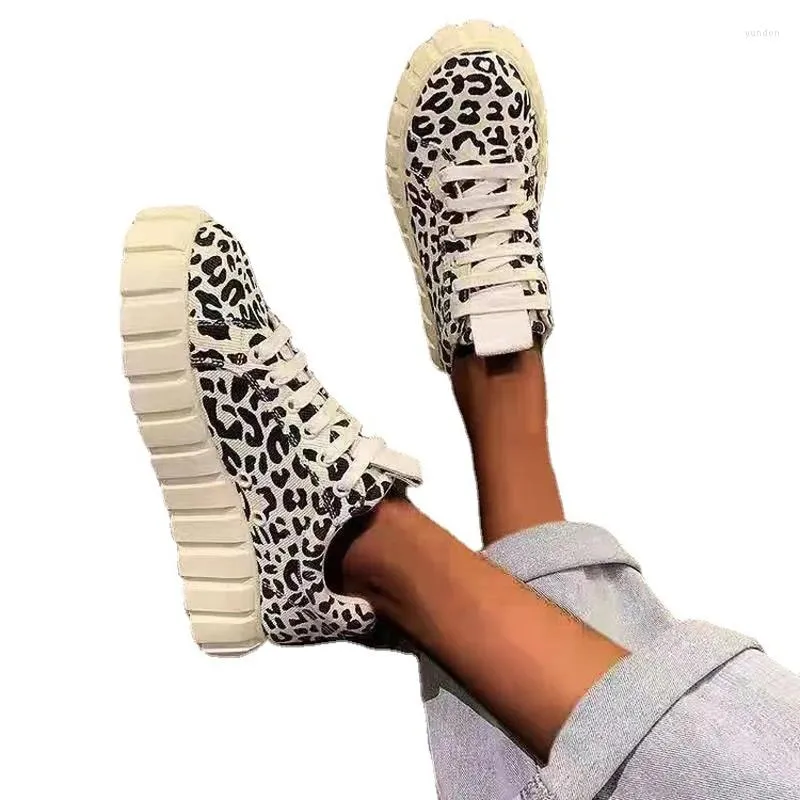 Lässige Schuhe Earth Star 2024 Chunky Footware Women Sneakers Damen Erhöhen Trendy Zapatos de Mujer Leopard Girl Chaussres 36-43