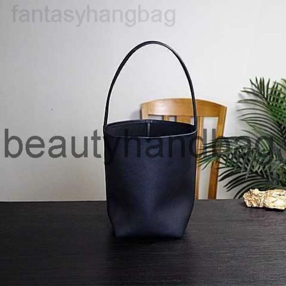 The Row Tr Designer Bags Commuter Tote Leather Advanced Sense One Shoulder Bucket Classic Tote K7QN