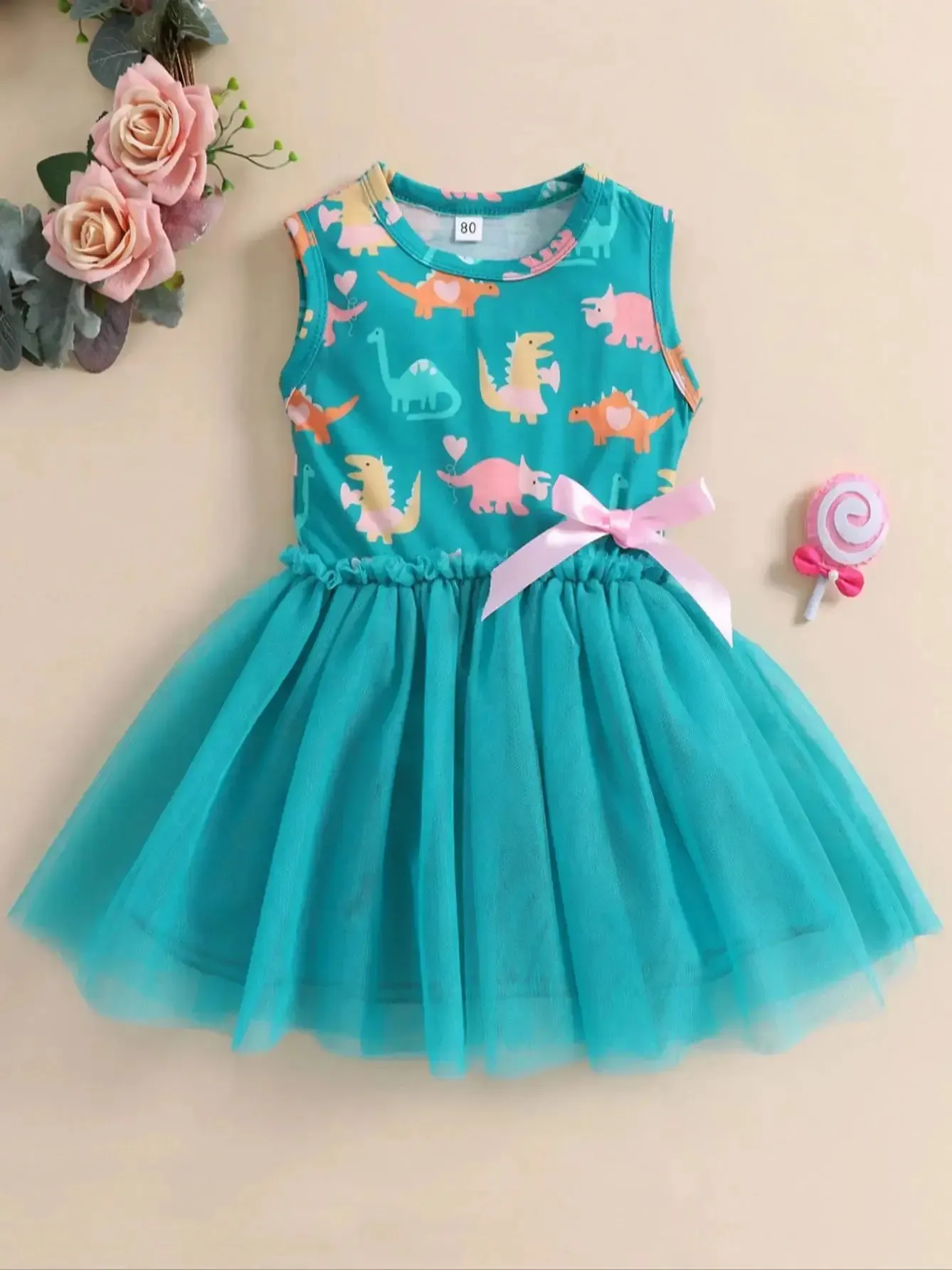 Zomer 15 jaar Little Girl Princess Dress kleding Kleding Baby Mouwloze dinosaurusprint Mesh For Kids Party 240416