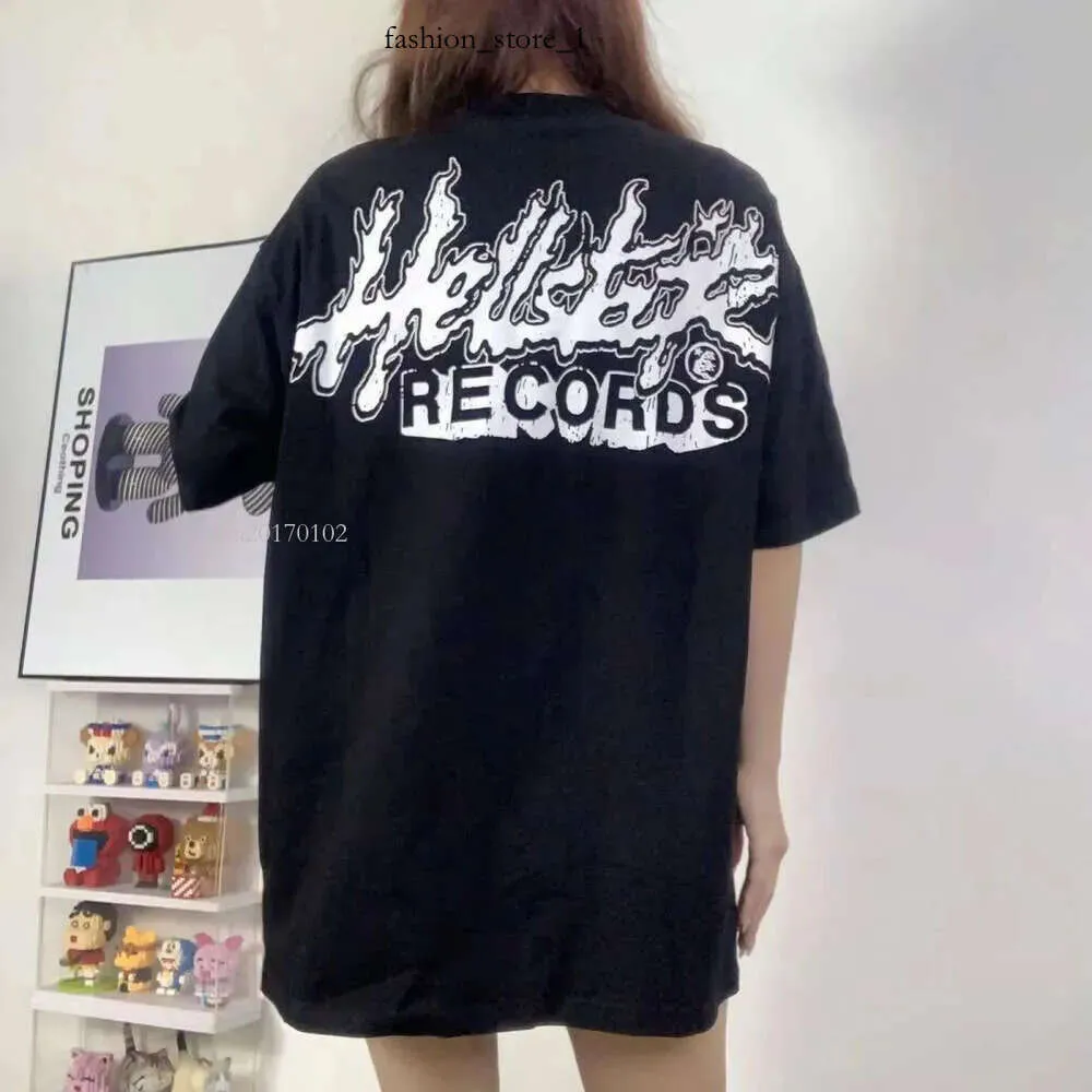 Summer Designer T Shirt Hell Star Cotton T-shirt med monogrammad tryck Kort ärm Top Mens Hip Hop Clothing Designer Cortezs Shirt Topps High Street Shirt 701