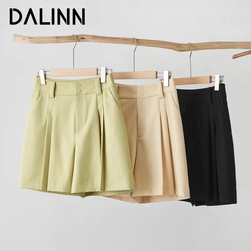 Kvinnors shorts Kvinna Wide Leg Casual Style Solid Chic Short Trousers 2024 Spring Summer Office Lady Bottoms Beige Green Dalinn