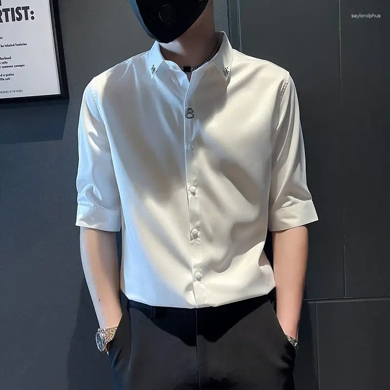 Heren -jurk shirts mannelijk grafisch shirt halve mouw zakelijke witte slanke fit verkoop in zijden normale mode man 2024 trendyol social xxl