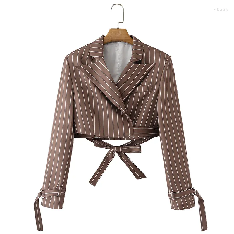 Costumes de femmes Couleur solide Stripe Chic Bureau Lady Short Blazers for Women Elegant Elemy Coats 2024 à manches longues à lacets Slim Blazer