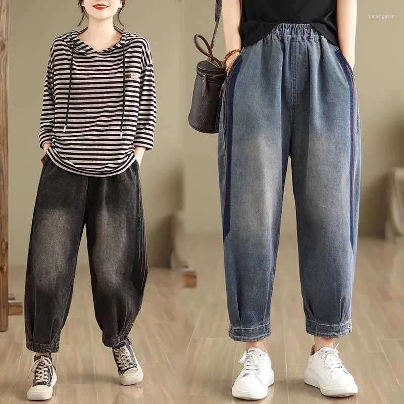 Jeans pour femmes 2024 Arrivée printemps / été femme broderie coton denim pantalon de longueur de cheville