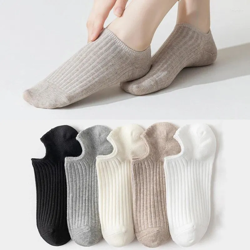 Chaussettes féminines 5 paires de bateaux d'été féminine classique noir et blanc simple otoft.