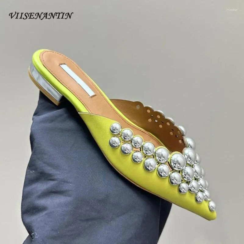 Slippers Spring Summer Flats Chaussures pour femmes Point Point Metal Ball Decor Half Slipper Greatin Great Ligne Mules Leisure