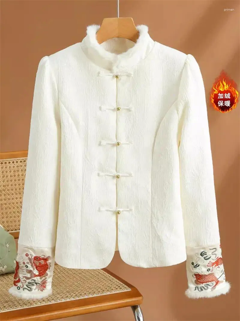 Frauenjacken 2024 Spring Chinese Style Button Stickerei Plüsch Top Pelzkragen Langsame vielseitige vielseitige warme Tang Kleidung Frauen Jacke Z5008