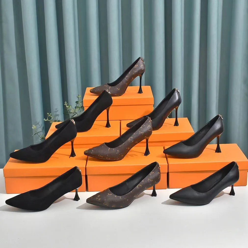 Fashion pumps best sale