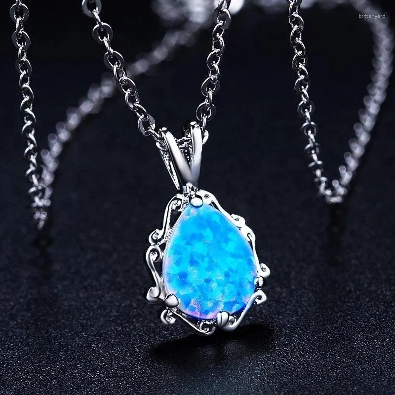 Naszyjniki wiszące 2024 Cute Women Neckalce Anniversary Girl Gift Fashion Water-Drop Geometry Blue Imitation Opal do biżuterii