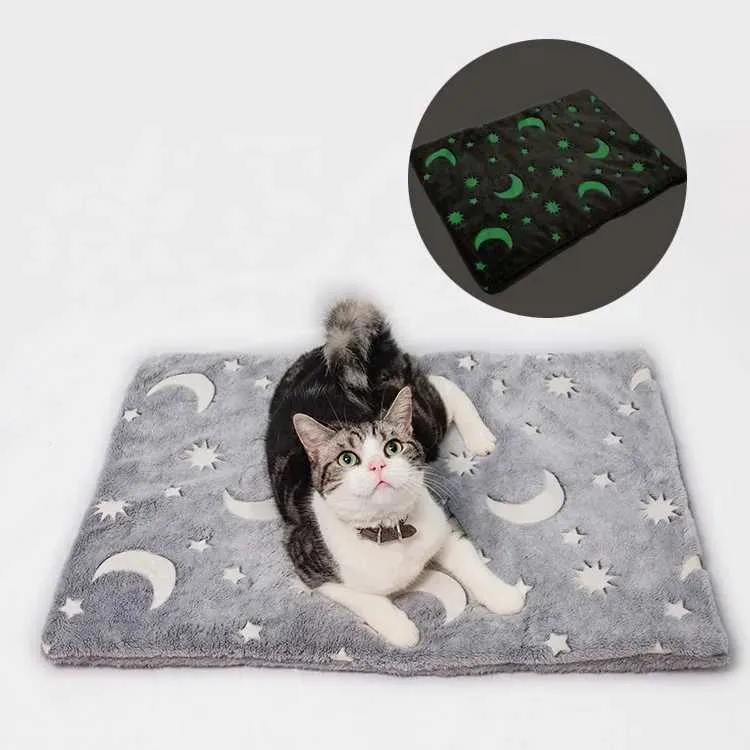 Reflective Cute Cat Bed Mats Warm Pet Blanket Sleeping Beds Cover Mat for Dogs Cats Supplies Print Soft Flannel Fleece Warm Glow