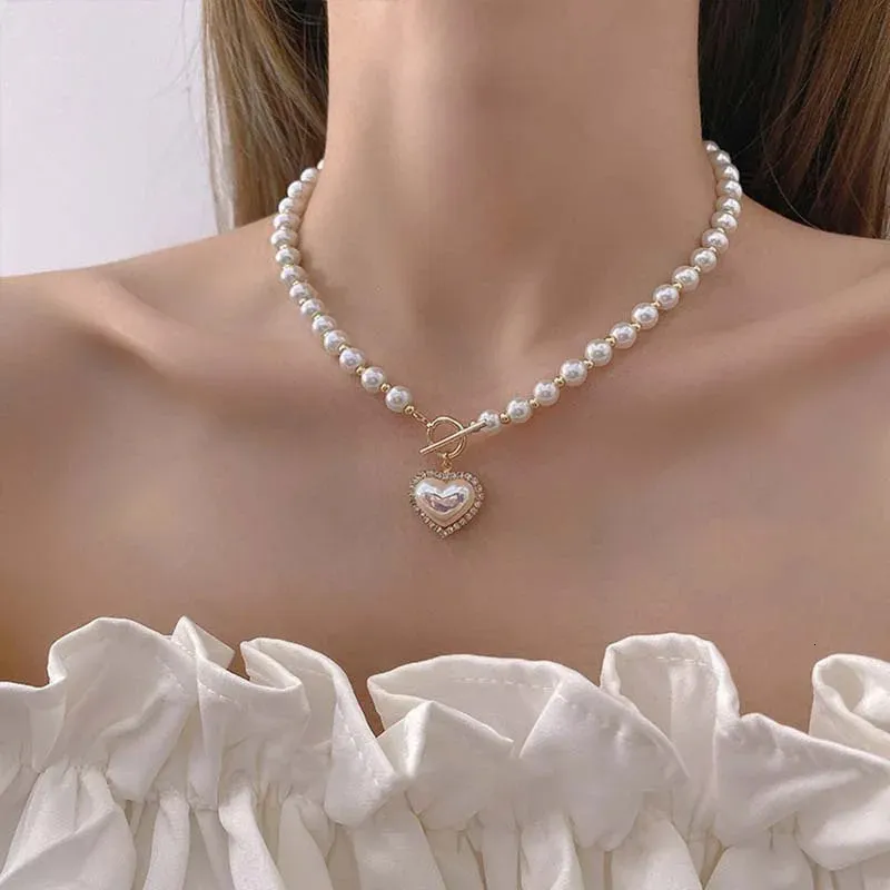 Fashion Heart Shaped Pearl Necklace for Women Crystal Butterfly Beads Pendant Choker Wedding Party Vintage Korean Jewelry Gifts 240429