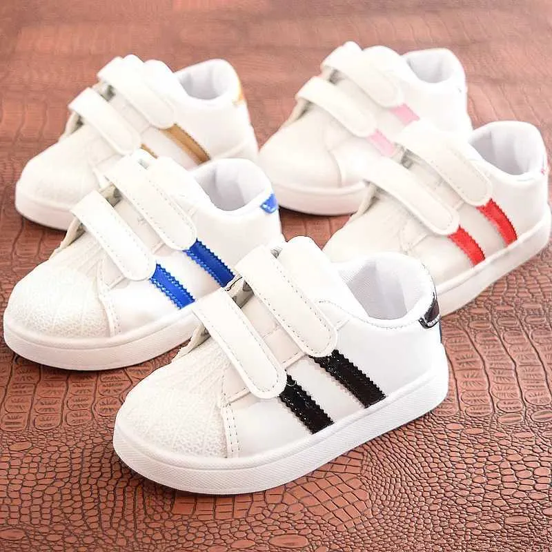 Sneakers Childrens Shoes Girls and Boys Sportschoenen Running Anti Slip Soft Sole Comfortabele kinderen Casual Flat Sports White Shoes Q240506