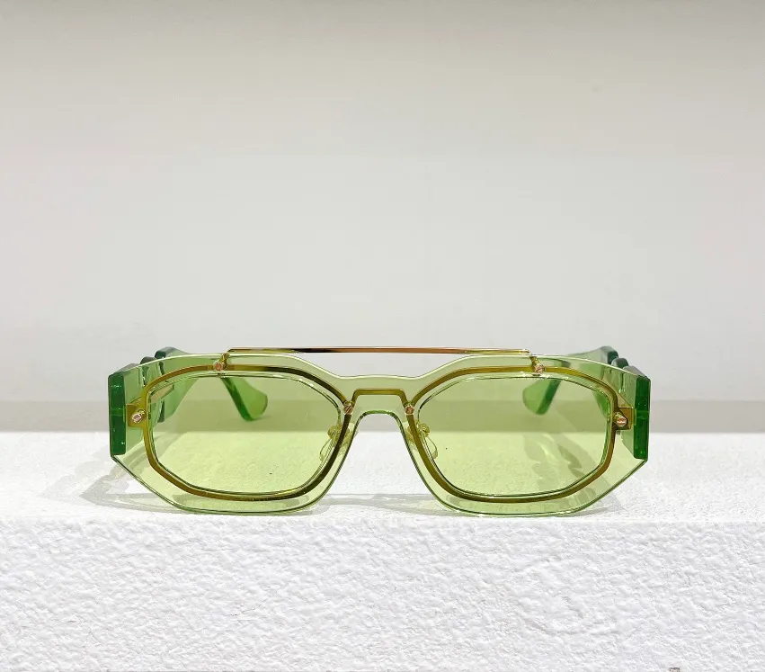 Transparent Green Sunglasses 2235 Women Designer Glasses Men Summer Shades Sunnies Lunettes de Soleil UV400 Eyewear