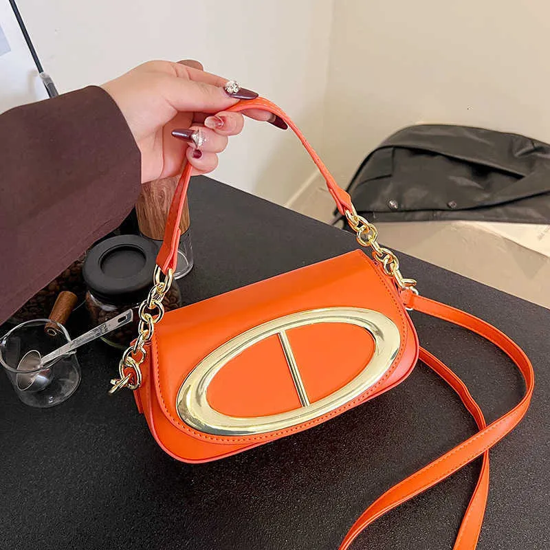 Bolsas de bolsas para mujer 2024 edición coreana de primavera textura un hombro silla de montar moderna versátil