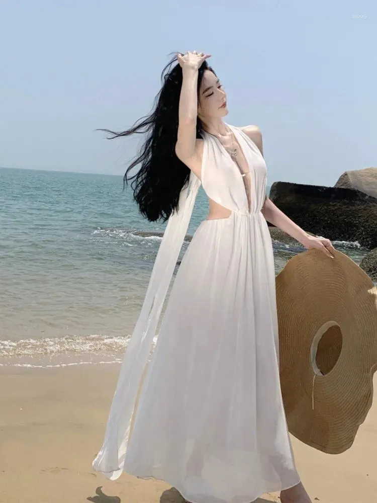 Robes décontractées femme sexy v cou blanc robe longue été élégant creux de la plage de la plage vestidos vestime de mousseline de mousseline