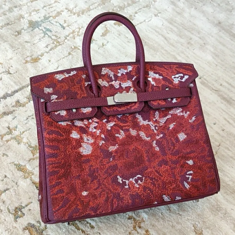 12A Spiegelqualität Luxus klassischer Designer -Tasche Ladies'Handbag Alle handgefertigte echte Lederbeutel 25 cm große Kapazitäts -Umhängetasche Satchel -Tasche Künstlerische Sticktasche