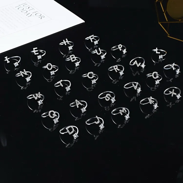 Ряд кольца A-Z Регулируемое отверстие для женщин Пара Алфавит Название мужчин инициалы кольцо свадебные украшения