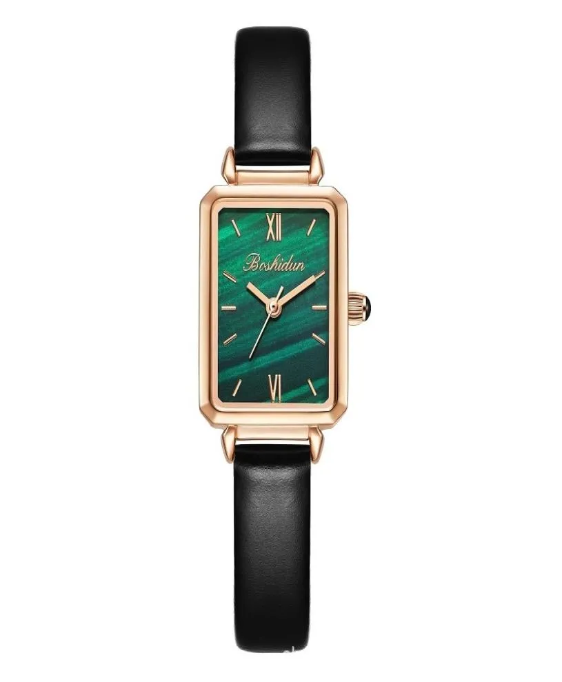 LOLAROSE Montres avec la même montre, étudiante britannique, simple petite table verte de cadran4559494