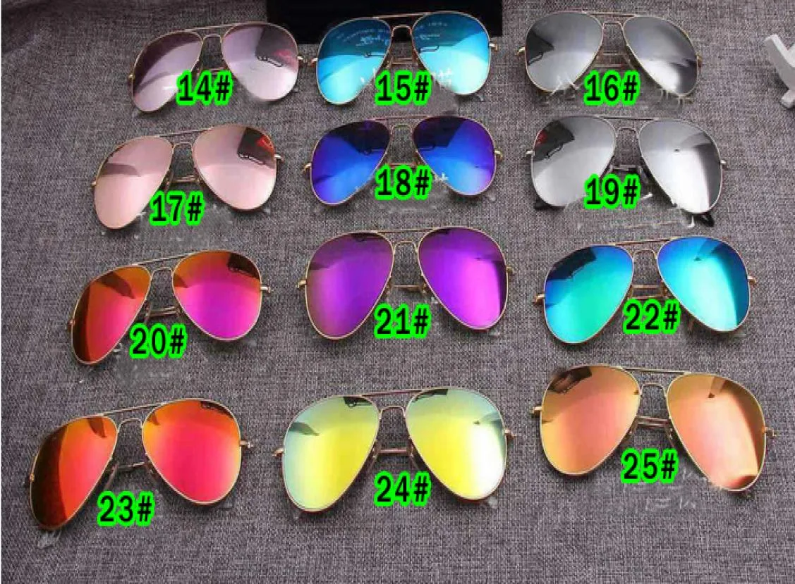 MOQ10PCS Men d'été Éboulissant les lunettes de soleil couleurs de couleurs à l'extérieur Fashion Femmes conduisant des lunettes de soleil lentilles en verre 31Colors No Box 1400710