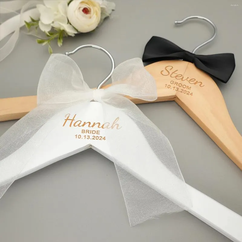 Partyzubehör personalisierte Hochzeitsbügel Custom Bridal Duschgeschenkkleid Holz Brautjungfer Groomsmen
