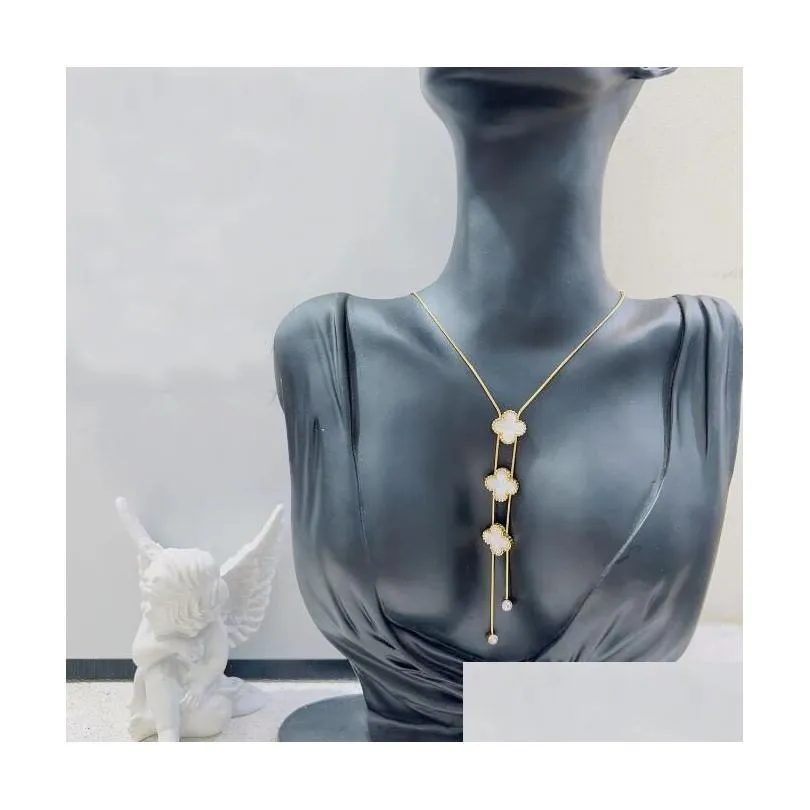Подвесные ожерелья Новый дизайнер для женщин 4/четыре листового клевера ожерелье медальон высококачественные четки для четки ювелирные изделия 18 тыс.