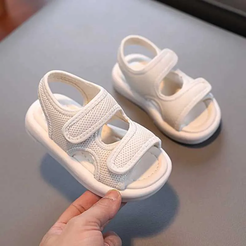 Sandały Buty dziecięce chłopcy moda oddychające sandały dla niemowląt lato 2023 nowe białe chłodne kapcie sandały 21-30
