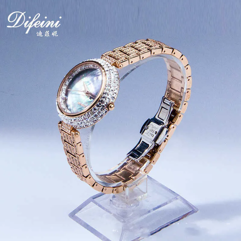 Full Iced Out Riginestone Luxury Hip Hop Diamond Crystal Moisstal Match Watch Ladies Wristwatch étanche