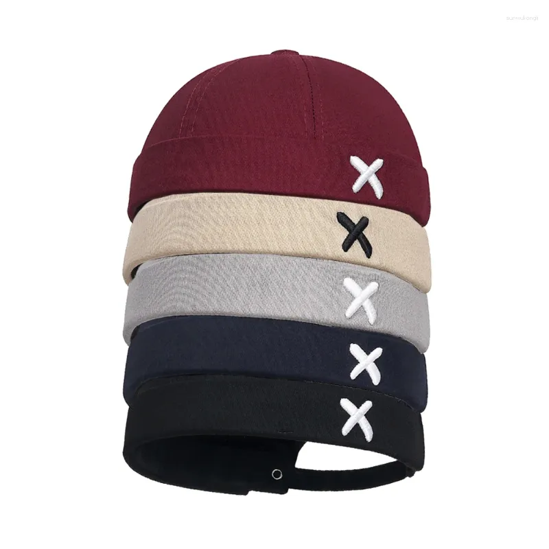 Ball Caps coréen Vintage Dome chapeau unisexe Brimless Bamnip Cap solide Couleur de couleur Yuppies docker bonnet de capot d'hiver réglable
