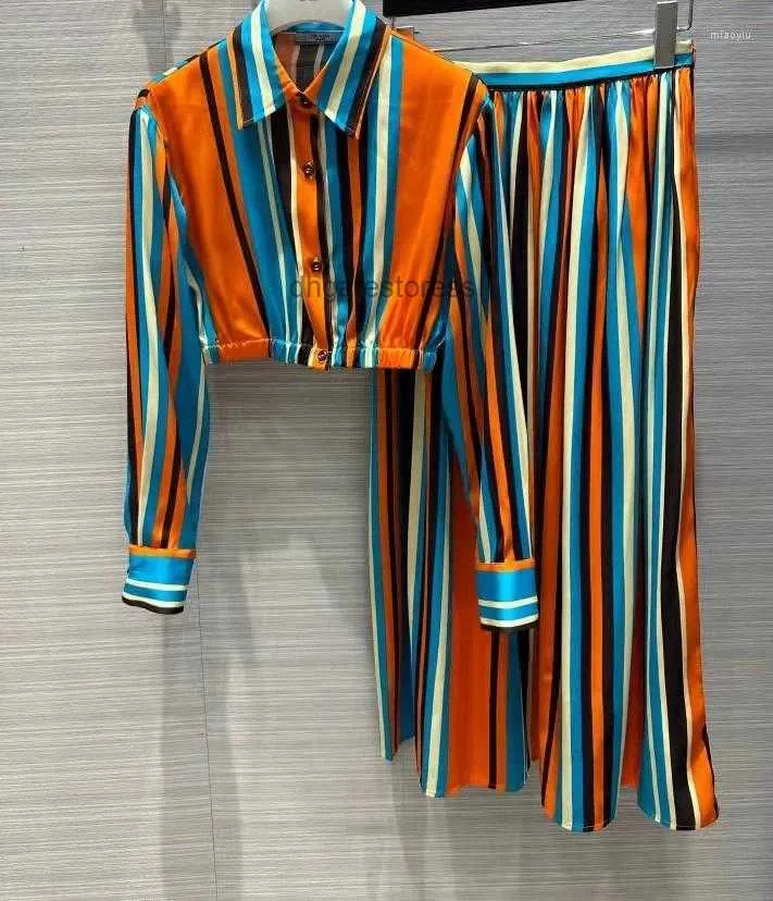 Werkjurken werken jurken 2024 mode goede kwaliteit fris kleurrijke gestreepte zijden shirt half rok