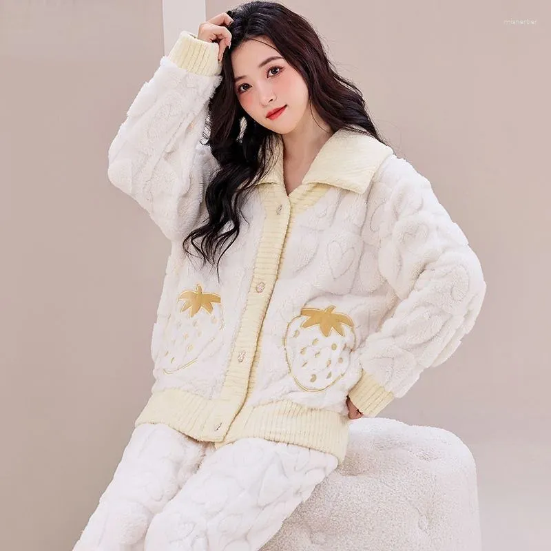 Kvinnors sömnkläder 2024 Pyjamas Kvinnor Flanell förtjockad söt set Autumn Winter Korean Dorm Home Service Suit Girls Leisure Loungewear