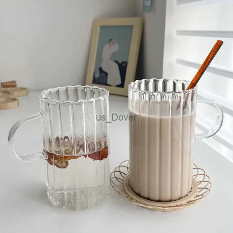 Gobelers tasses à café en verre rayé grande capacité tasse d'eau de jus de lait de gobile avec poignée transparente tasse destère petit déjeuner drinkware h240506