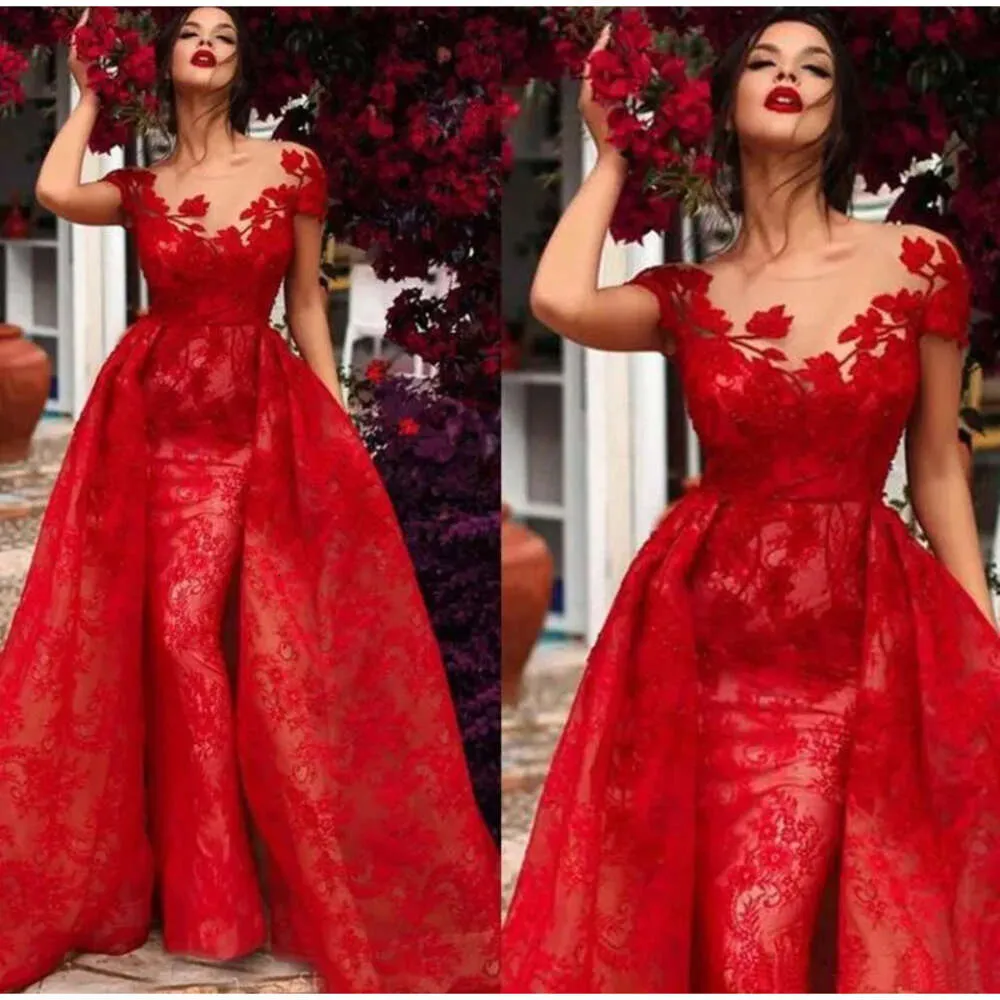 Prom con abiti da overskirt in pizzo rosso 2021 maniche corte su misura per le dimensioni da sera più size abiti da abbigliamento formale applicato