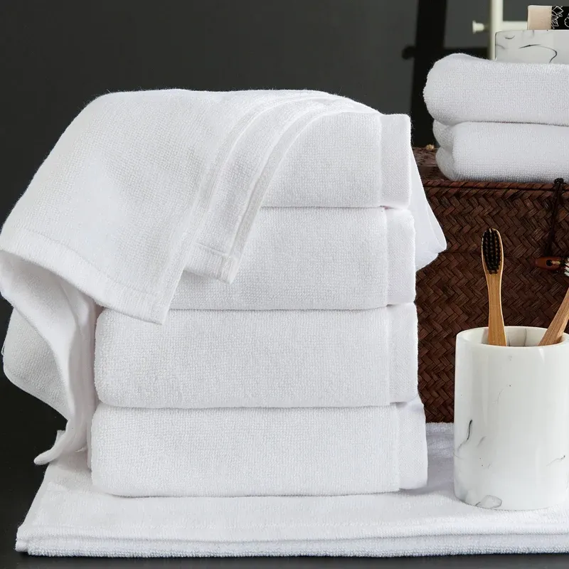 Handdoeken van hoge kwaliteit nieuwe 100% katoenen badhanddoeken witte borduurwerkster hotel luxe badhanddoek sets zachte handdoek absorberend 2020 nieuw