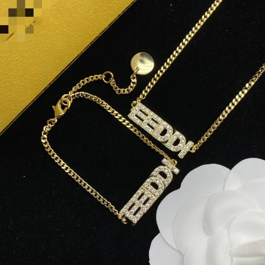 Designerhalsband, armband, explosiva brevsmycken, 18k guld, gåva för kvinnor, hiphopbröllopsmottagning