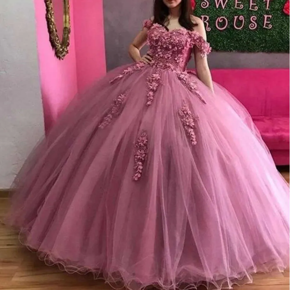 Quinceanera dammig älskling rosa klänningar halsringning prinsessan rufs
