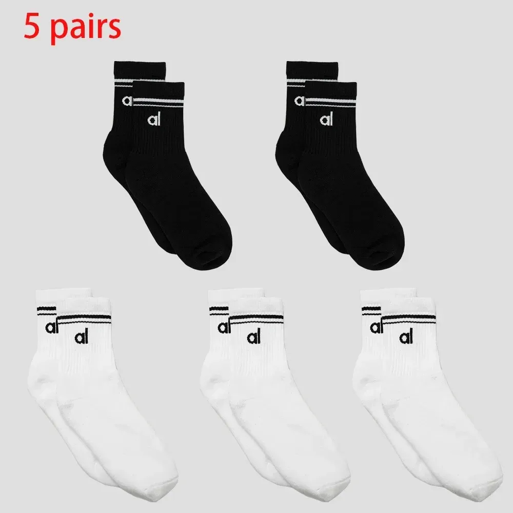 Al Yoga Women Socks Yoga Sports Calcetines informales Calcetines de algodón Sports Se temporada unisex Accesorios de tubo largo en blanco y negro