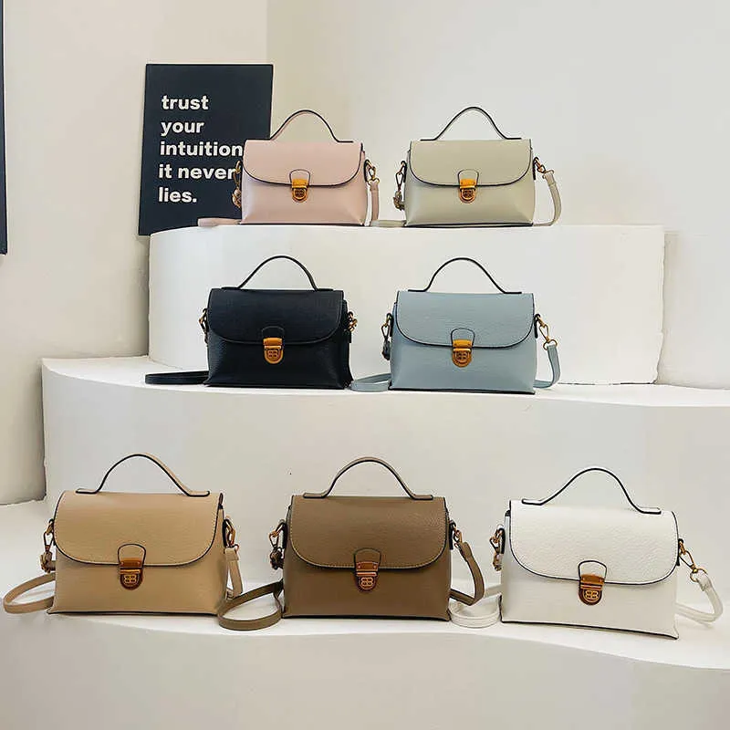 Qualitäts hohe Handtasche für Frauen in 2024 modische und trendige einzelne Schulter -Cross -Body -Tasche Koreanische Version vielseitiger Pendelpendelputabler kleiner Platz