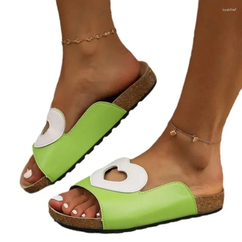 Slippers 2024 Été Plus grande taille d'amour Sandales Roman Style confortable Fashion Flore Femmes Foreign Trade Cross-Border Chaussures pour femmes 43