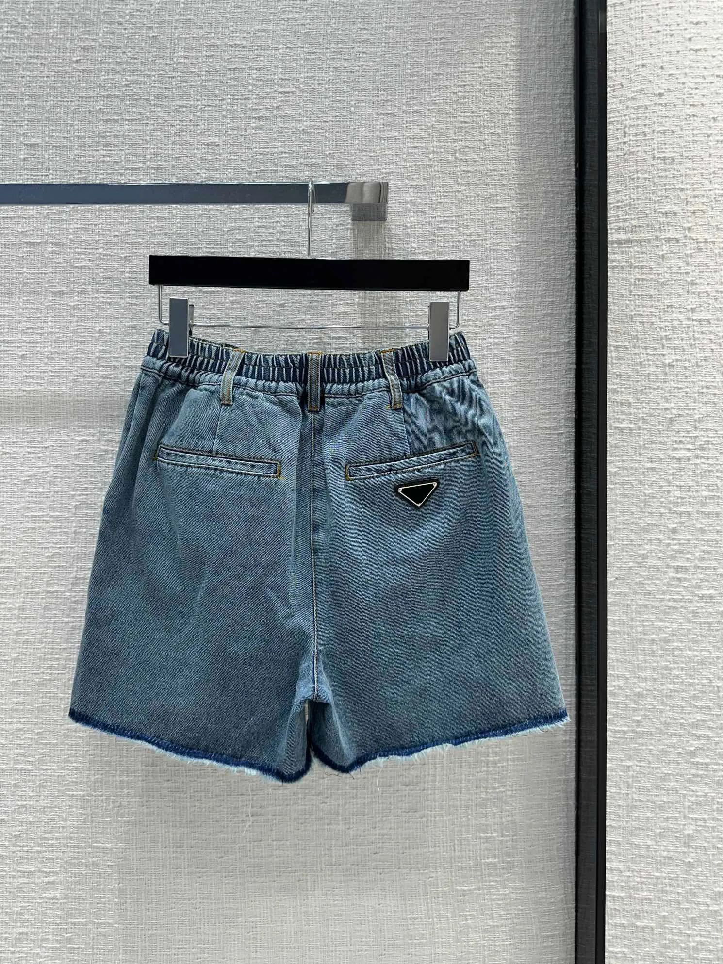2024 New Fashion Summer Blue Denim Shorts Mulheres de cor sólida cintura alta shorts vintage soltos