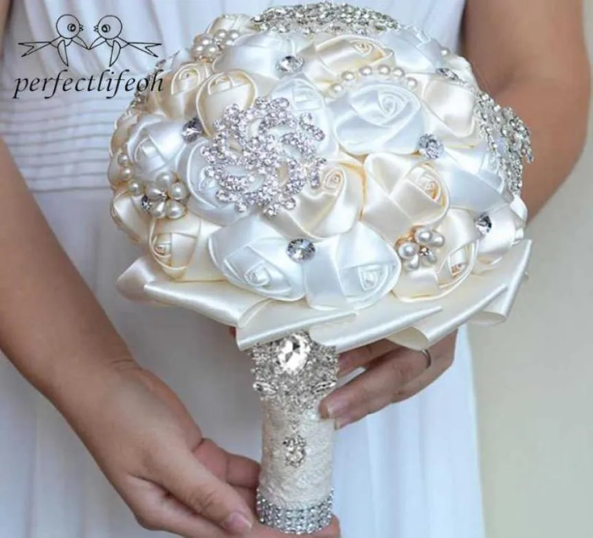 Perfectlifeoh Ivory White Bridal Wedding Bukiet de Mariage Pearls druhna sztuczne bukiety ślubne Kryształ x072624593905911