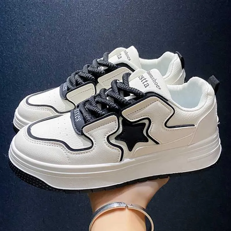 Casual Shoes Herumn Women Sneakers Plattform Schnürung Star Skateboard Flat Trainer Running Tennis Sports Schuhe Casual Outdoor Sneakers 35-40 240506