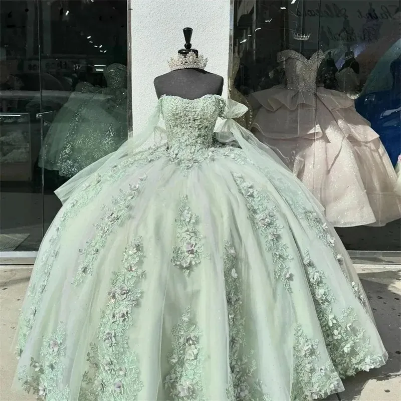 Söt salvia söt 16 bollklänning quinceanera klänning båge av axelpärlor kristall blomma spetsar applikationer vestidos de 15 anos spets