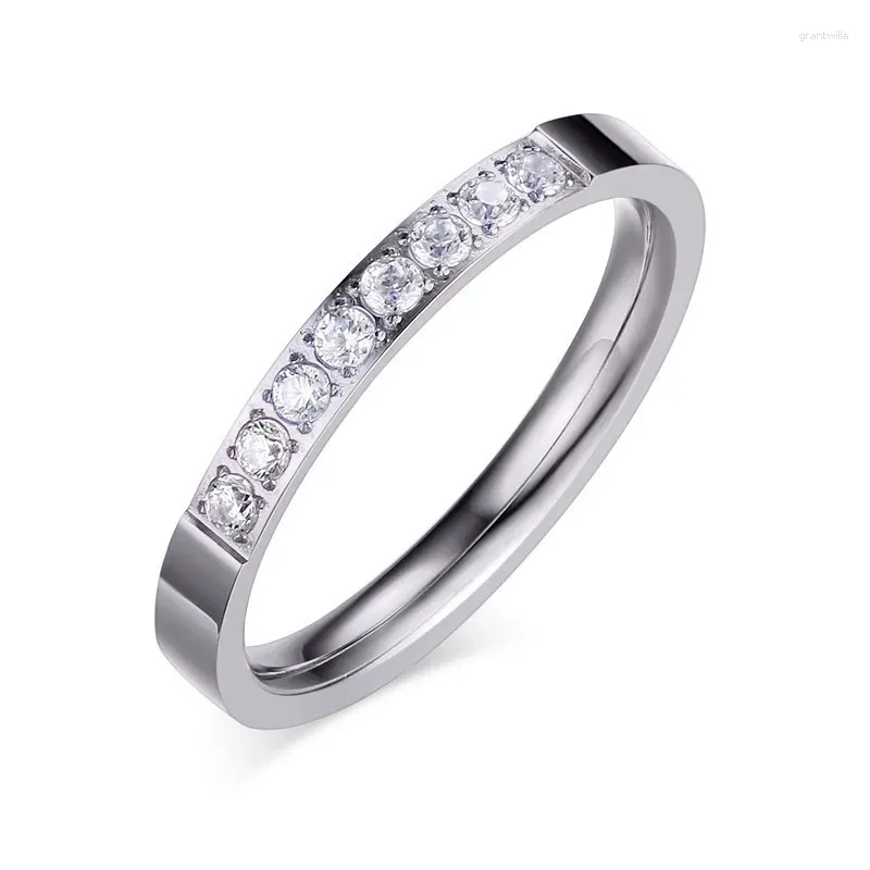 Avec des pierres latérales anneaux de fiançailles romantiques à la mode 3 mm pour les femmes bling cz pierre en acier inoxydable femelle fille de mariage