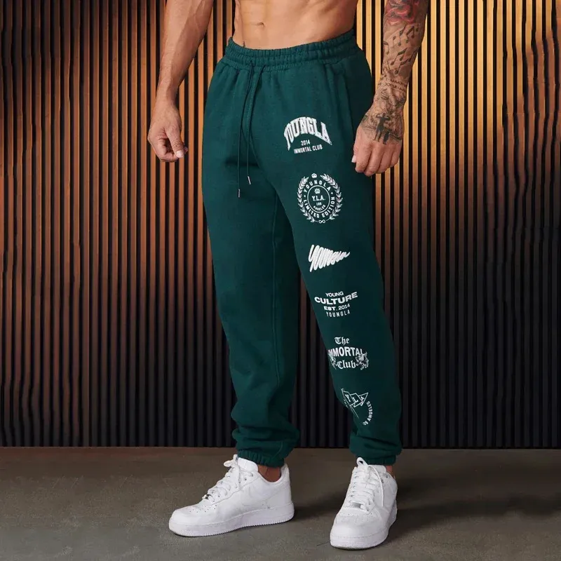 Jogger Mens Swearpants Amerikan tarzı giyim spor sporu spor fitness pamuk eğitim pantolon yazdırılmış orta bel çekme 240418