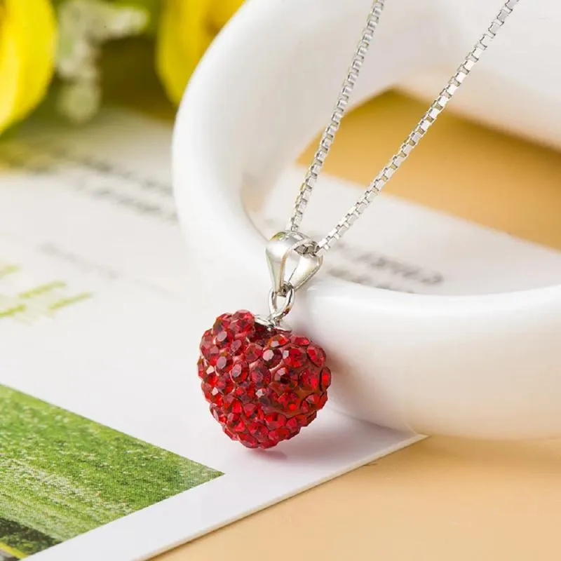 Colliers pendants Collier de coeur de dimension rouge Collier Collier magnifiquement bijoux de la Saint-Valentin cadeau d'anniversaire