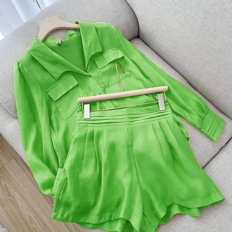 Tracce femminili sottili set corti camicie a due pezzi Abbigliamento per ufficio casual a maniche lunghe a due pezzi Colore solido 2 donne estive Eleganti