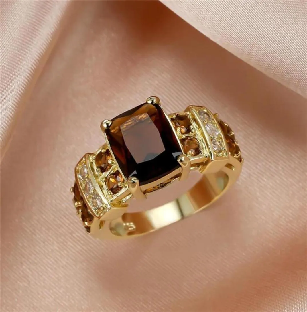 Wedding Rings Big Square Coffee Zirkon Bruine Stone voor vrouwen Men Sieraden Vintage Fashion Geel Goud Crystal Ring Valentine Giftwe4507384